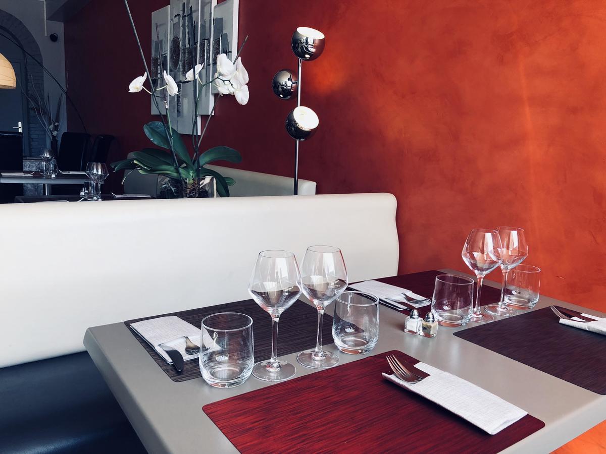 Le Clos Des Acacias Signes Bagian luar foto