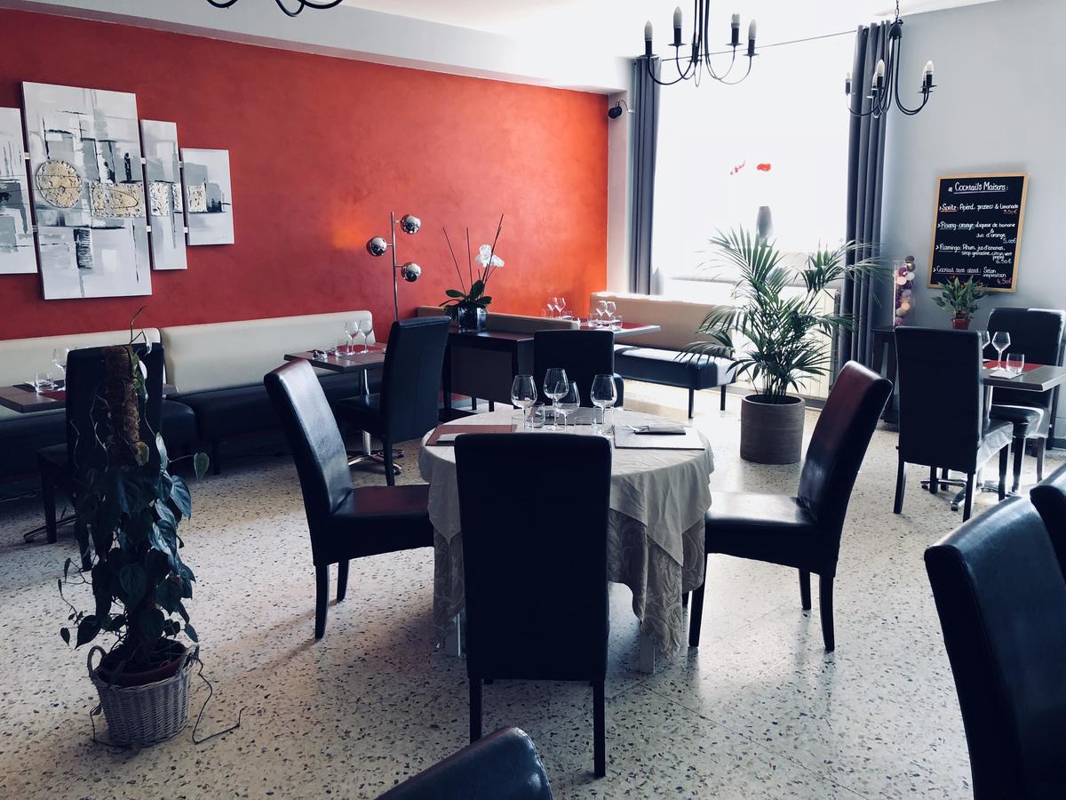 Le Clos Des Acacias Signes Bagian luar foto